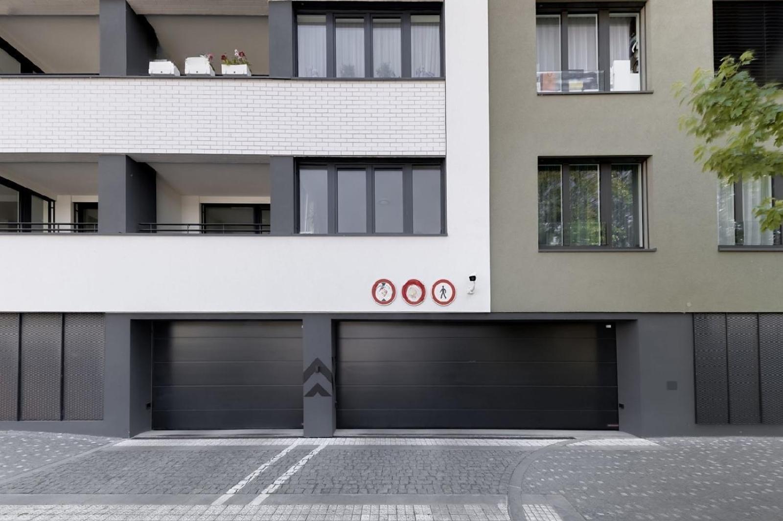 Holesovice Delight: Modern Comfort With A Twist In Prague 7 Extérieur photo